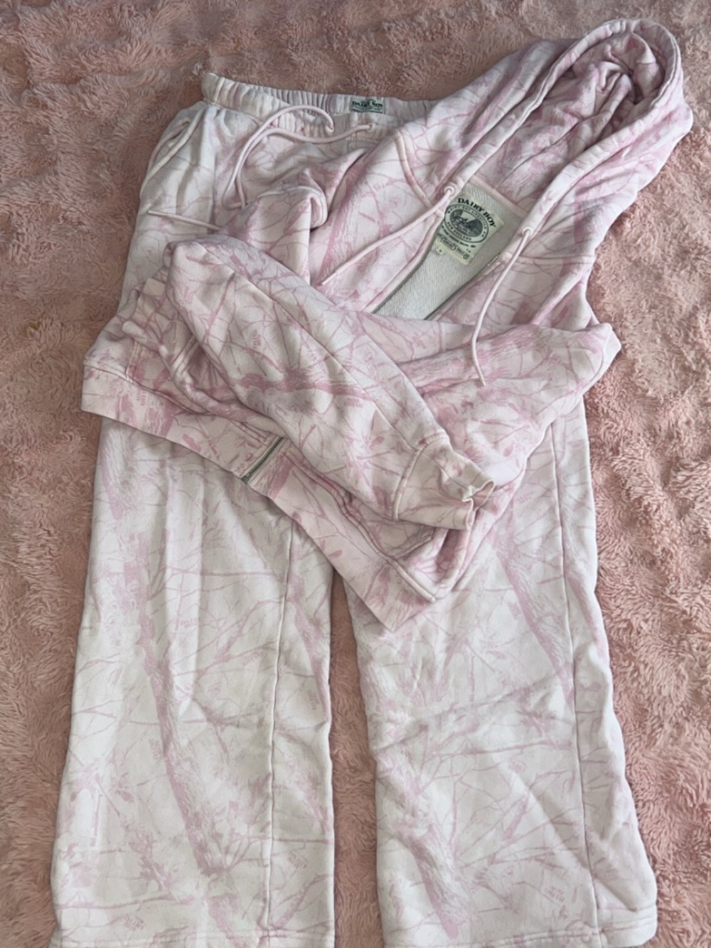 Dairy Boy size large pink camo crop zip up hoodie and wide leg drawstring pants